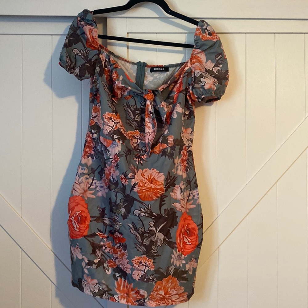 Floral Print Ruched Tie Front Dress